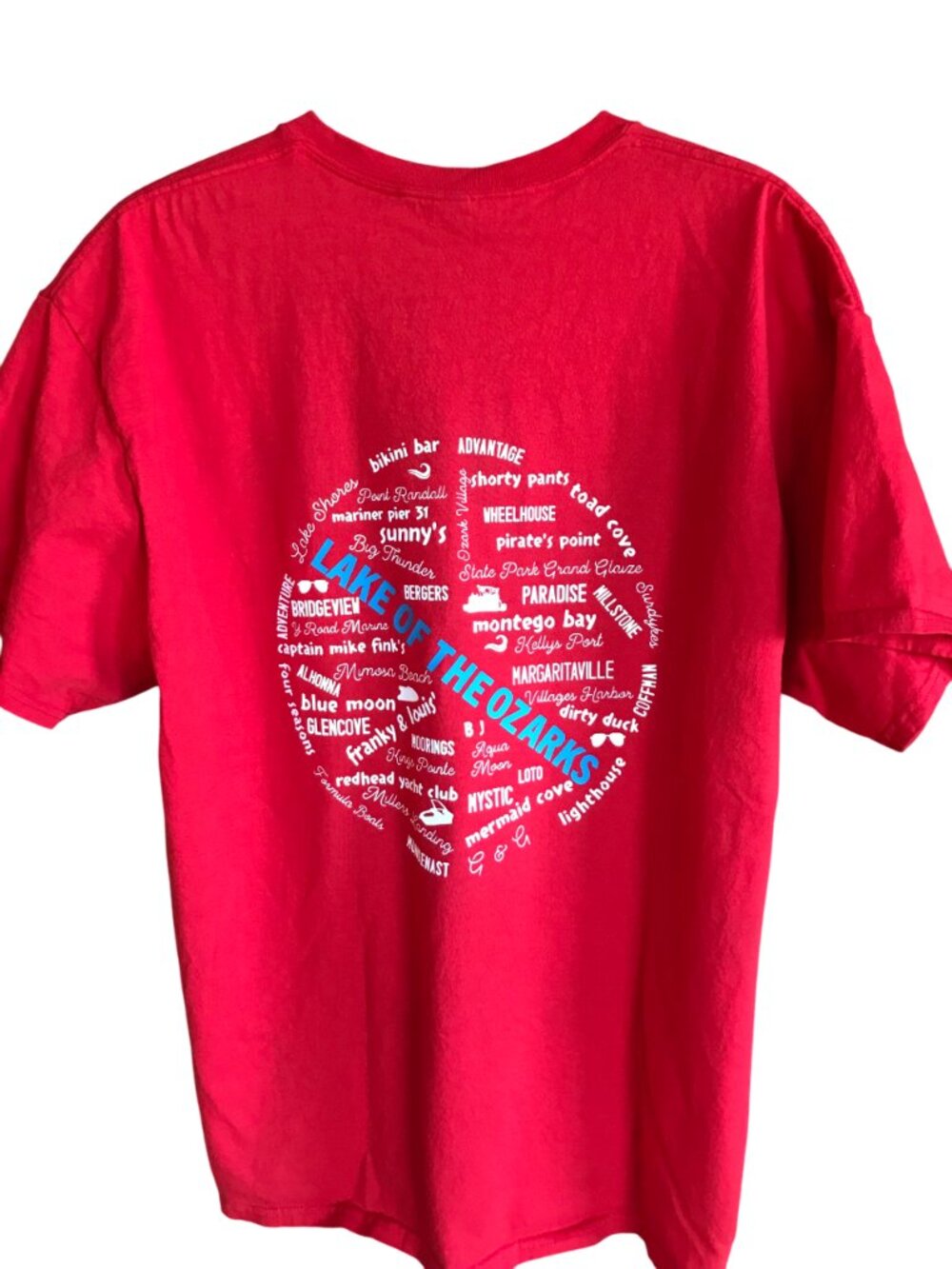 Lake of the Ozarks Tee LOZ Graphic T-Shirt Landmarks & Marinas Upcycled Red Sz L